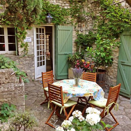 Au Coeur De La Cite Medievale Bed and Breakfast Vaison-la-Romaine Εξωτερικό φωτογραφία